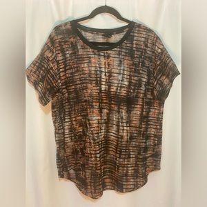 Sheer printed tee 🌸